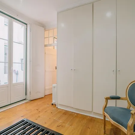 Camoes - Bairro Alto - By The Portuguese Story *