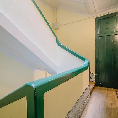 Apartment Camoes - Bairro Alto - By The Portuguese Story *